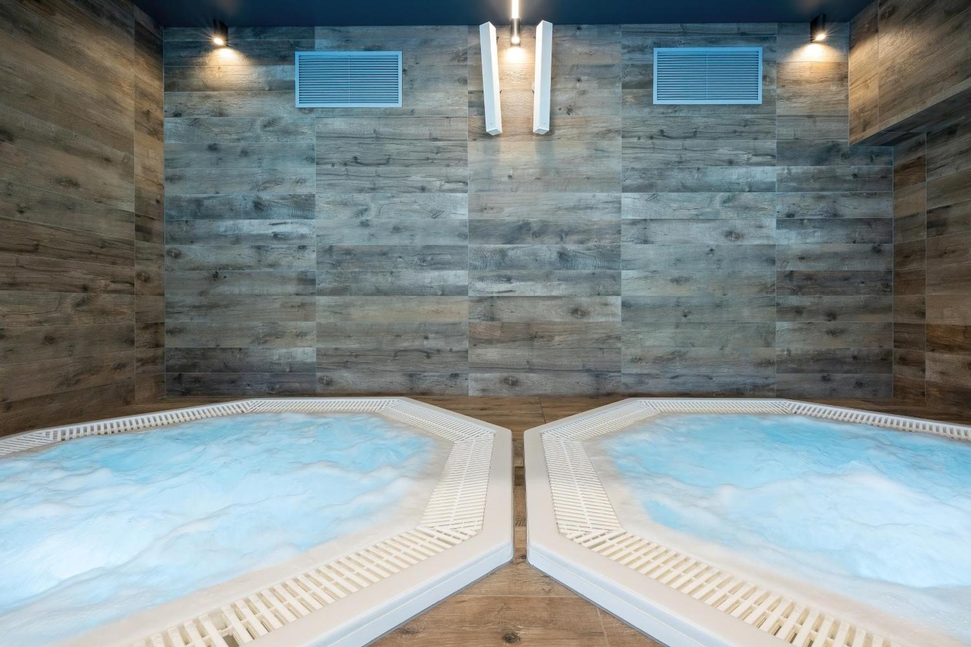 Kasprowicza 20 Swimming Pool By Jantar Апартаменти
